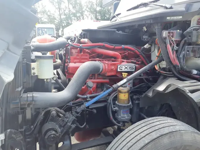 2019 NAVISTAR INTERNATIONAL LT625 SLPR CAB
