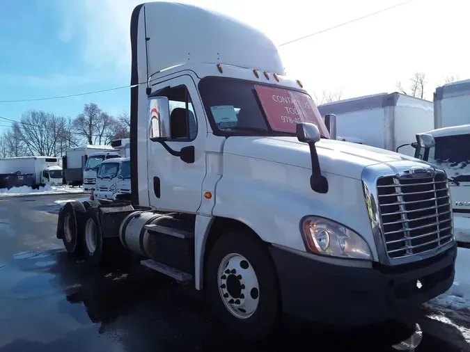 2018 FREIGHTLINER/MERCEDES CASCADIA 125