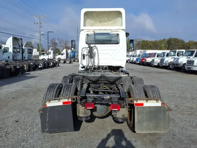 2018 NAVISTAR INTERNATIONAL LT625 DAYCAB T/A66464f4fdbd43d1564038cdbdd7dd2e2