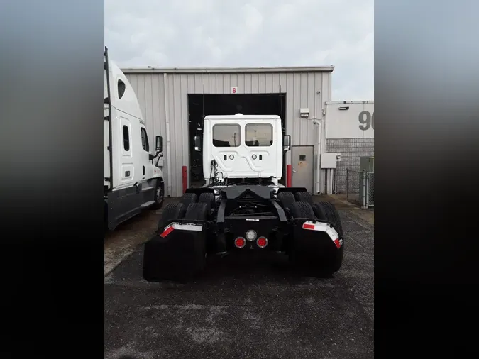 2019 FREIGHTLINER CASCADIA 125