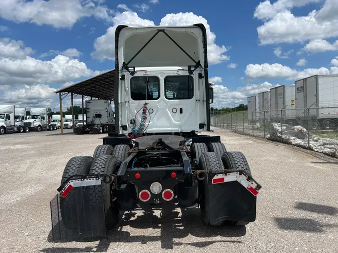 2018 FREIGHTLINER/MERCEDES CASCADIA 125