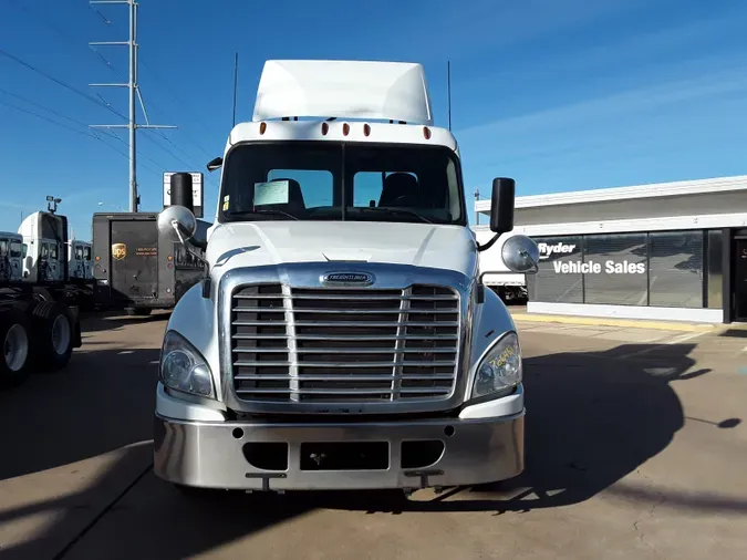 2018 FREIGHTLINER/MERCEDES CASCADIA 125