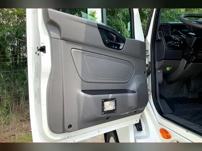 2019 INT LT625 6x4