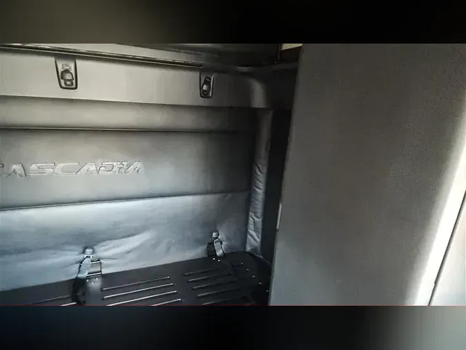 2023 FREIGHTLINER CA126