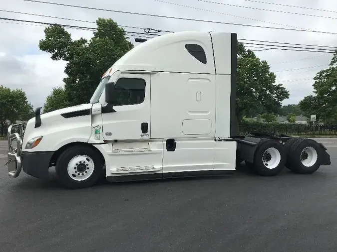 2021 Freightliner T12664ST