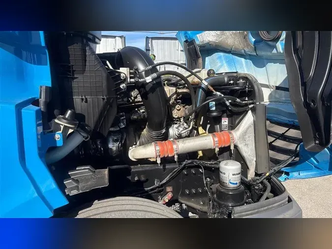 2022 FREIGHTLINER CA126