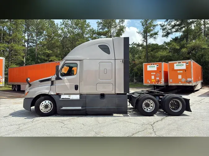 2023 Freightliner Cascadia 1266652c77fadb7c3896c17f85e6a53dfd8
