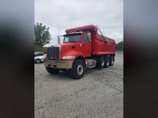 2019 Peterbilt 348 V