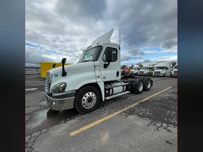 2017 FREIGHTLINER/MERCEDES CASCADIA 1256656add0828d4210778748ebe65ea0f2