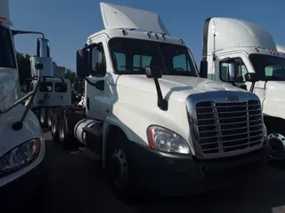 2018 Freightliner CASCADIA 125