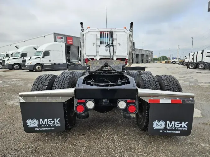 2023 PETERBILT 567