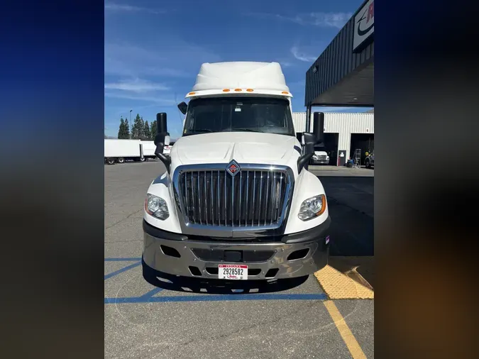 2020 NAVISTAR INTERNATIONAL LT625 SLPR CAB