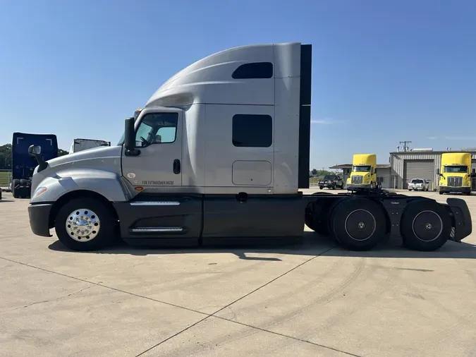 2022 International LT625