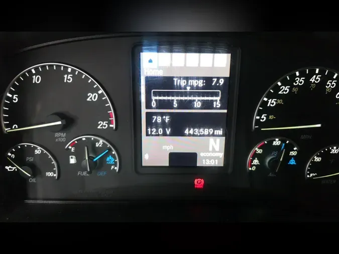 2024 Freightliner Cascadia 126665d7b3d26e4fbeaecf2af503cff187b