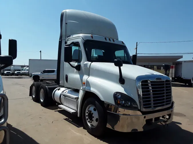 2020 FREIGHTLINER/MERCEDES CASCADIA 125