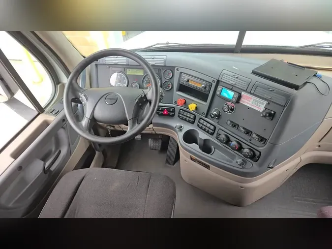 2020 Freightliner Cascadia