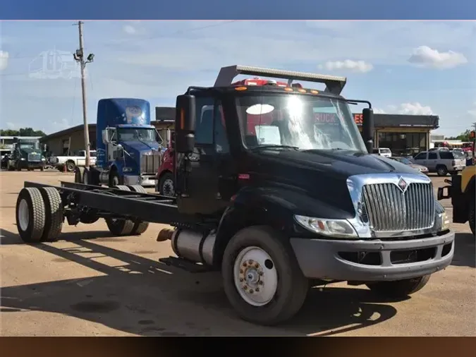 2012 INTERNATIONAL DURASTAR 4300