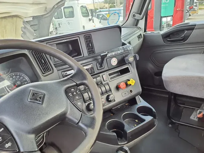 2018 NAVISTAR INTERNATIONAL LT625 DAYCAB T/A666370296076f1a23058b68aaddba19d