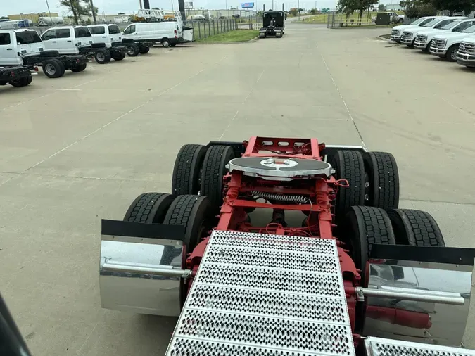 2023 Peterbilt 567