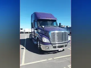 2019 FREIGHTLINER/MERCEDES CASCADIA 125