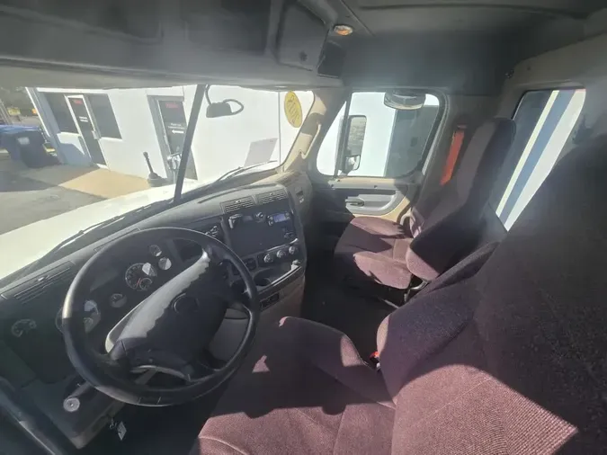 2018 FREIGHTLINER/MERCEDES CASCADIA 125