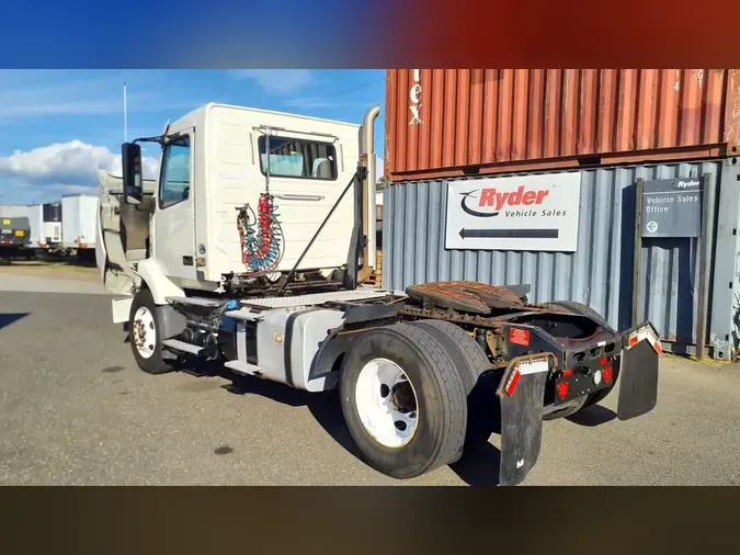 2014 VOLVO VNM42TRACTOR