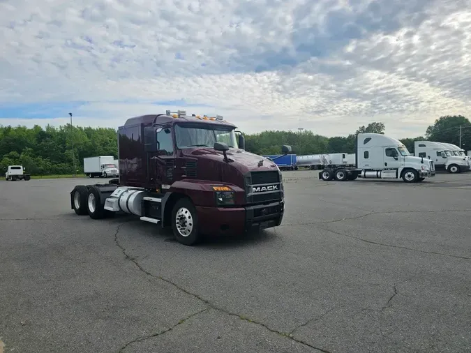 2020 MACK TRUCKS, INC. ANTHEM 64T