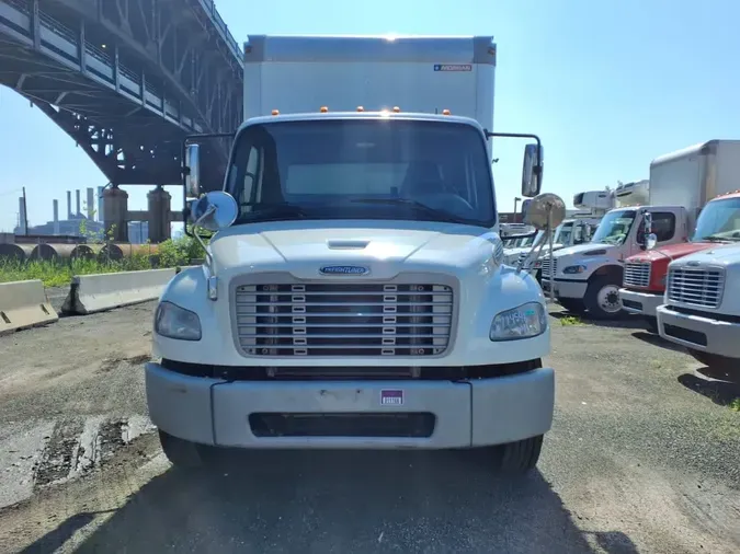 2018 FREIGHTLINER M2 106