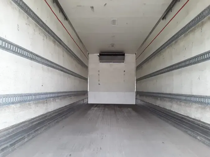 2017 FREIGHTLINER/MERCEDES M2 106