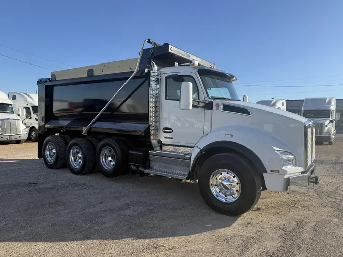 2025 Kenworth T8806674957339cf00db71345a199127da71