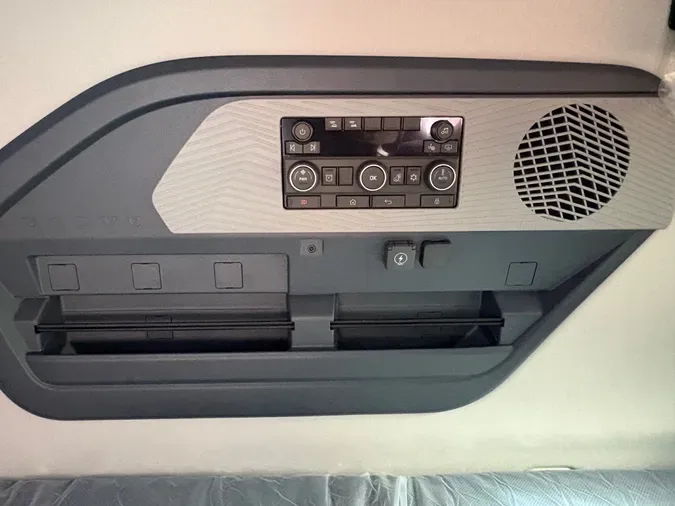 2026 Volvo VNL