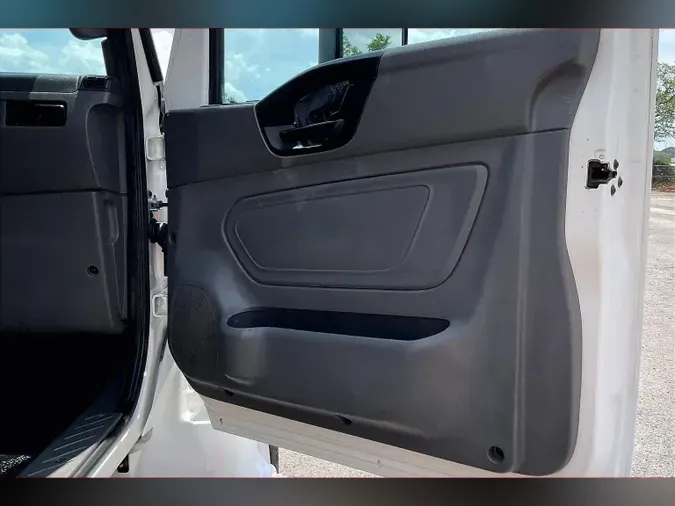 2021 INT MV607