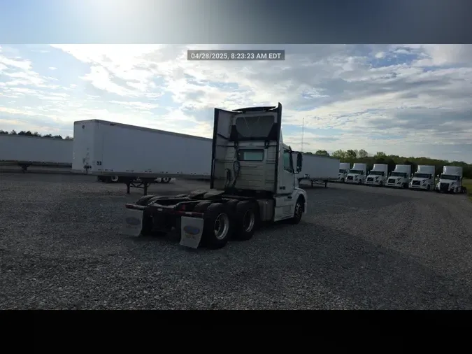 2018 Volvo VNL300