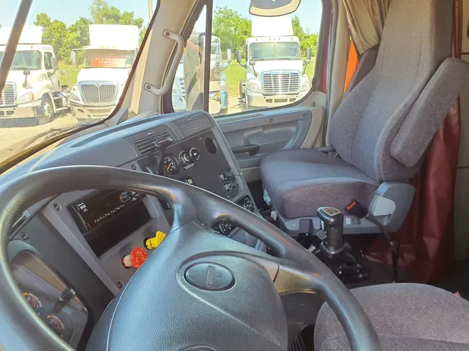 2017 FREIGHTLINER/MERCEDES CASCADIA 125