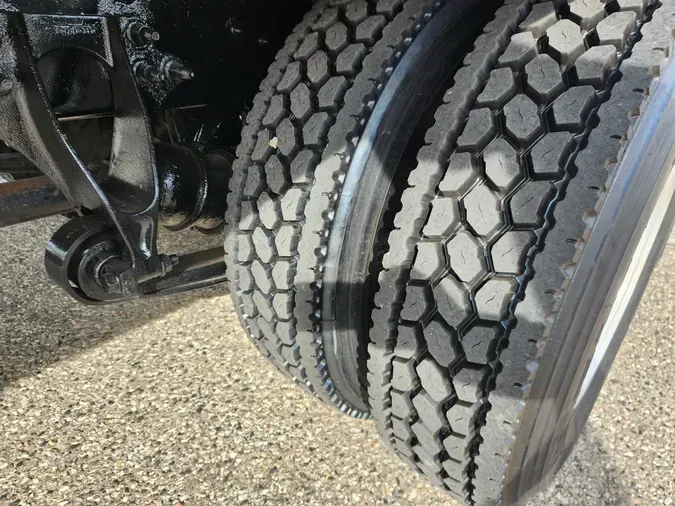 2018 INTERNATIONAL Durastar 4300