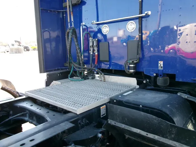 2022 Peterbilt 579667aca3aaa1db4c75bf7798a059820a0