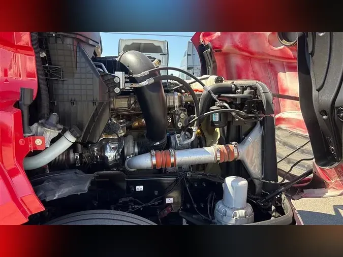 2022 FREIGHTLINER CA126