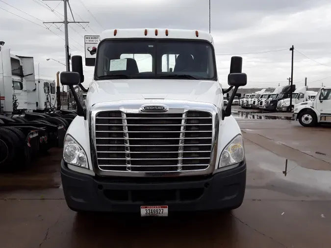 2016 FREIGHTLINER/MERCEDES CASCADIA 125