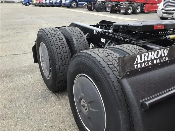 2023 KENWORTH T68066847ea6e2289f742281afd079382847