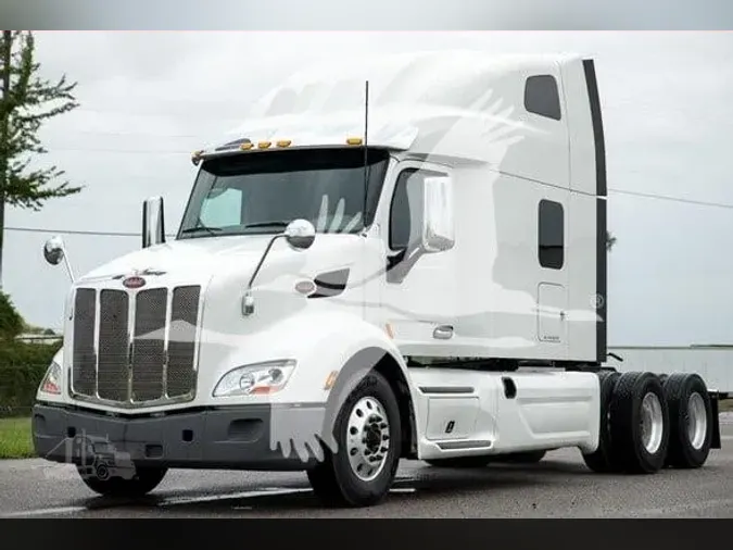 2022 PETERBILT 579