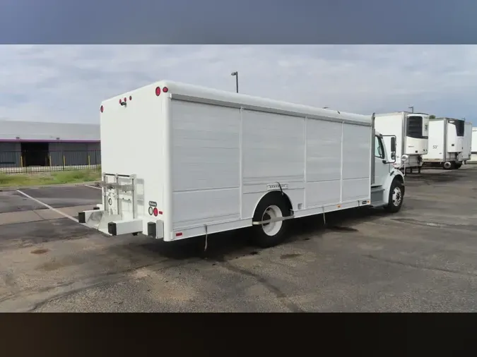 2017 FREIGHTLINER M2 106