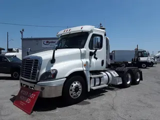 2020 FREIGHTLINER/MERCEDES CASCADIA 125