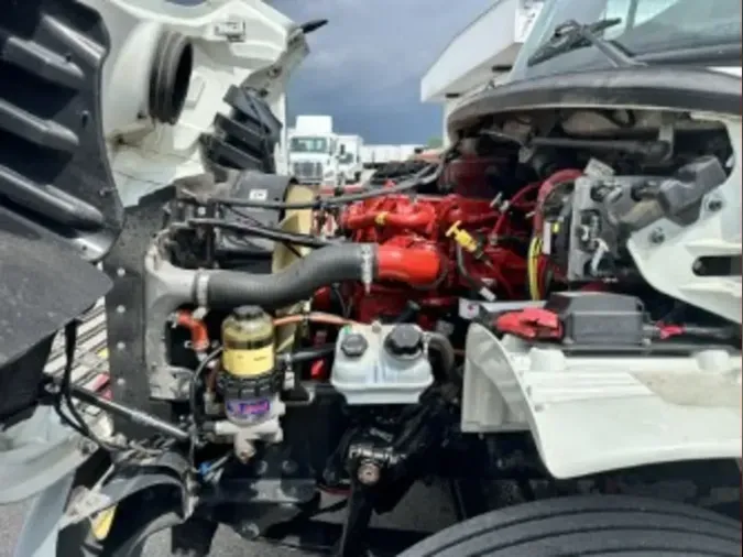 2019 FREIGHTLINER/MERCEDES M2 106