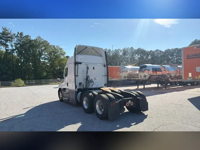 2022 Freightliner Cascadia 126668eb841347e557090341353c9a41026