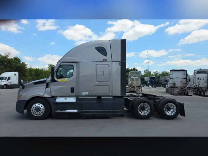 2024 Freightliner Cascadia 126668f06f2513faac5b6d918c238a76bf8