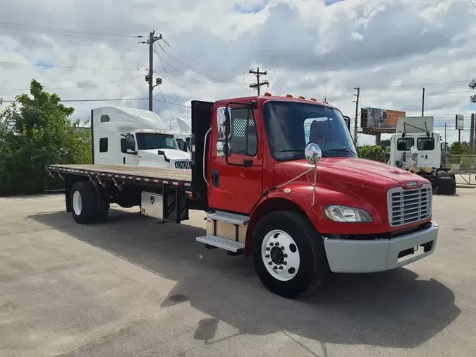 2019 FREIGHTLINER M2 106