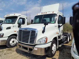 2019 FREIGHTLINER/MERCEDES CASCADIA 125