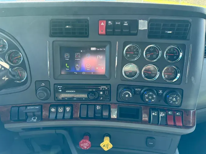 2022 Kenworth T68066964e6379d5f6d28acfbe20bbe90909