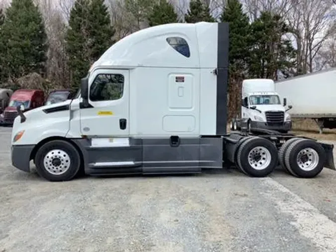 2020 Freightliner Cascadia