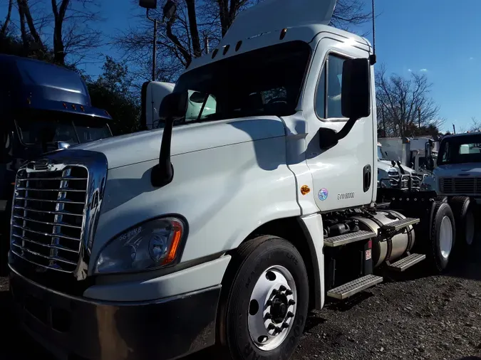 2016 FREIGHTLINER/MERCEDES CASCADIA 12566972a48e902392a52f34b131e215f3d